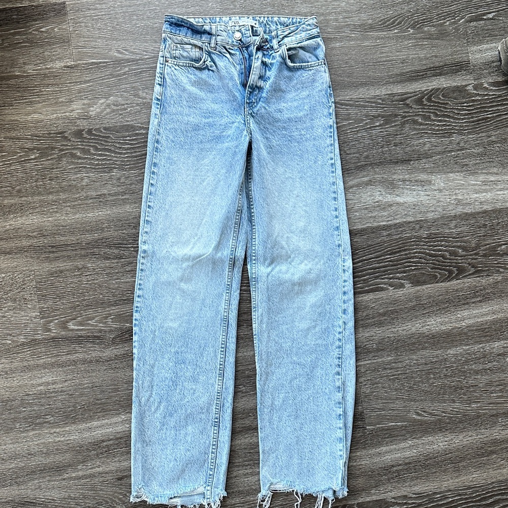 Zara Women's Light Blue Straight Leg Jeans